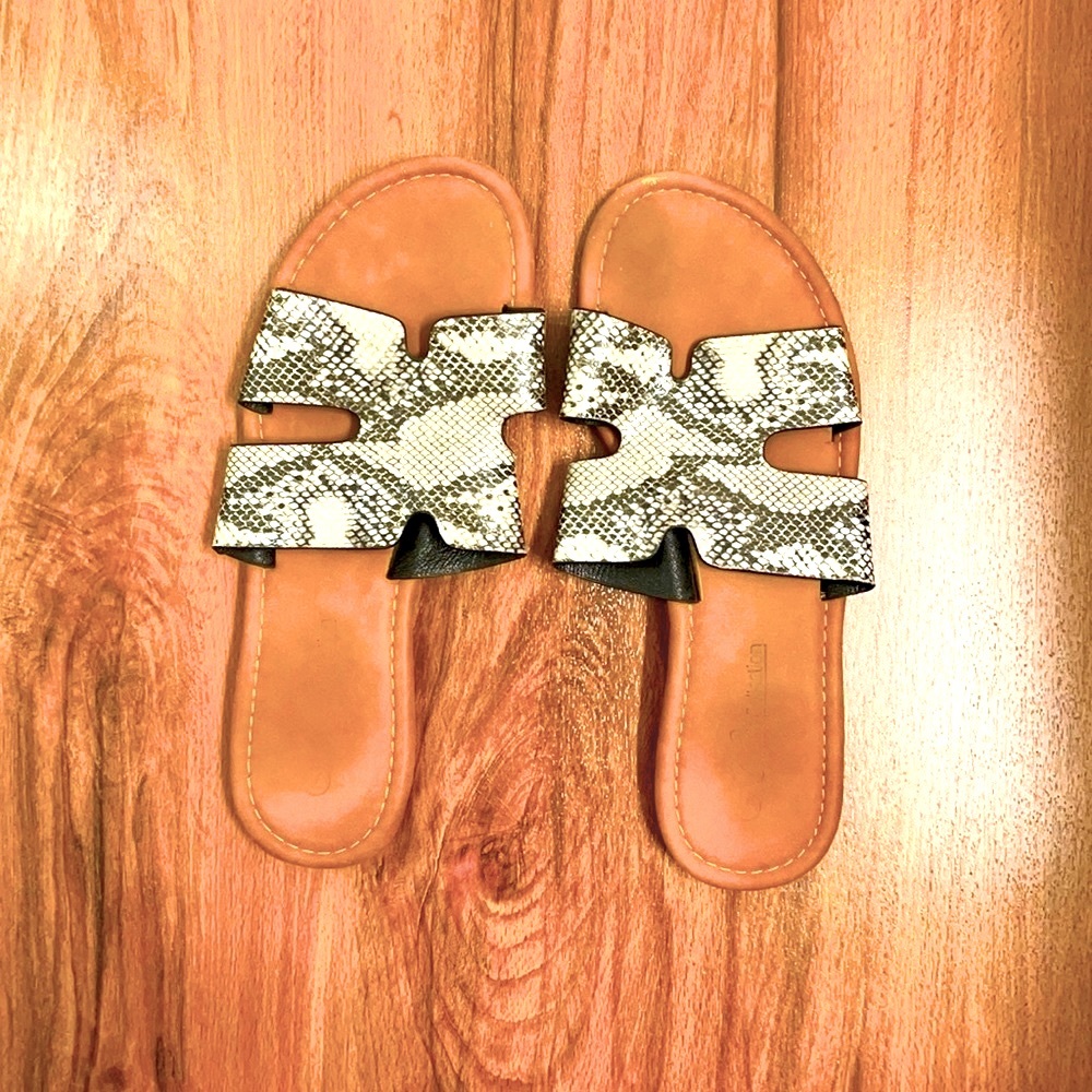 Pattern: Snakeskin